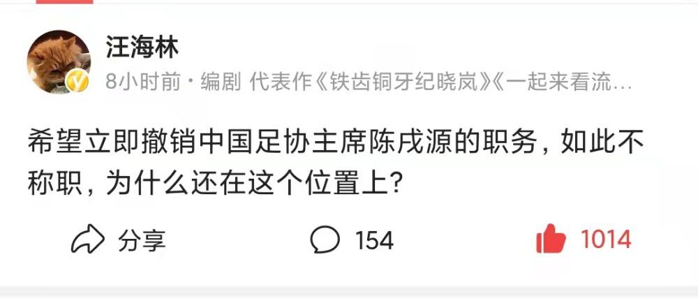 动感超人的动感石头被泳装魔王抢走了，因此没法回到本来的世界，因而指派小新一家人成为动感兵士前去另外一个世界，这时候另外一个世界的人纷纭被酿成泳装人，小新听了莉莉和博士的申明后，决议协助动感超人降服危机，他和动感超人能打败魔王拯救地球的和平吗...